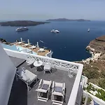 أثينا لوكشري سويتس فندق ثيرا