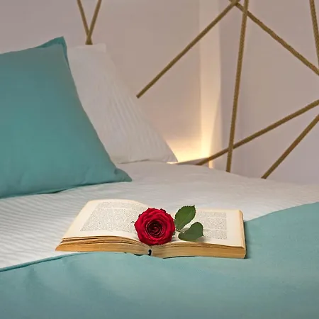 Athina Luxury Hotell