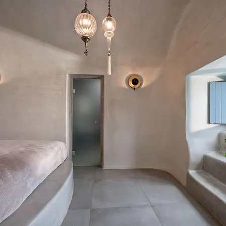 Athina Luxury מלון 4*