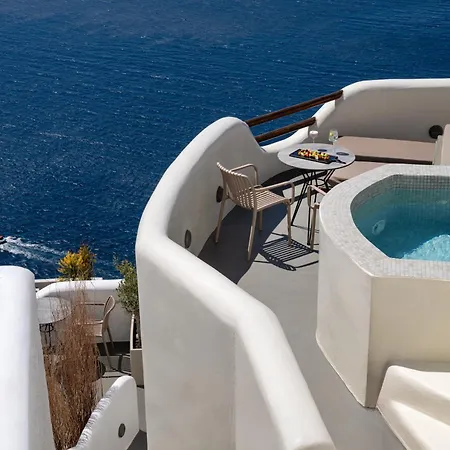 Athina Luxury Hotel 4*