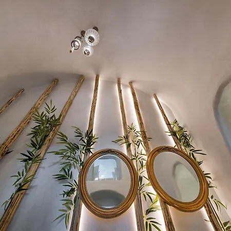 Athina Luxury Fira (Santorini)