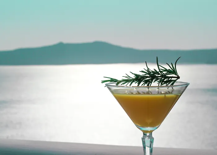 Athina Luxury Hotel 4*