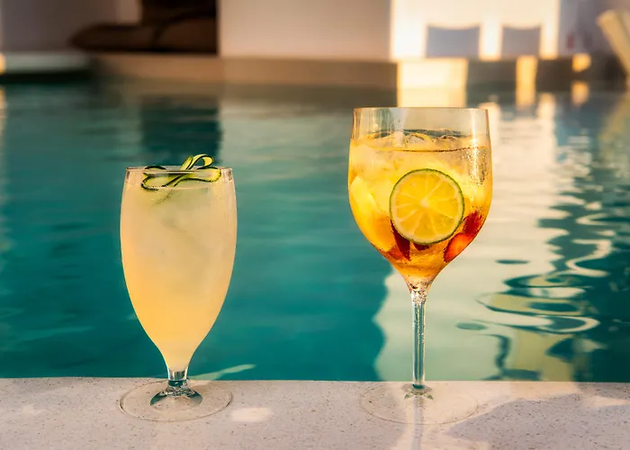 Hotel Athina Luxury Fira (Santorini)