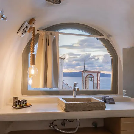 Hotel Athina Luxury Fira (Santorini)