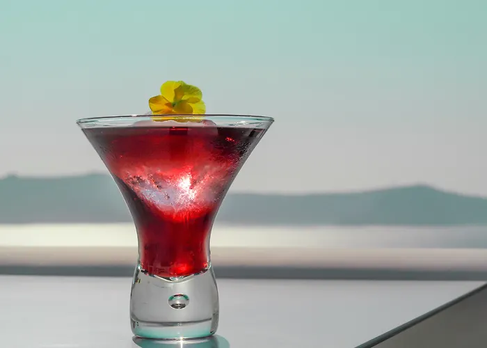 Athina Luxury Hotell 4*